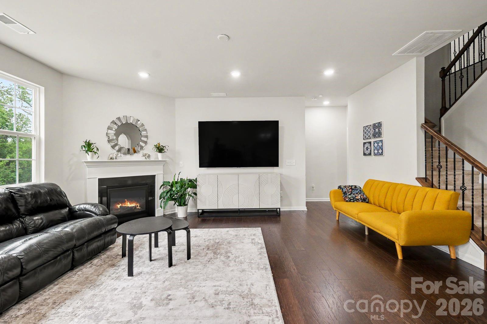 Elizabeth - Residential