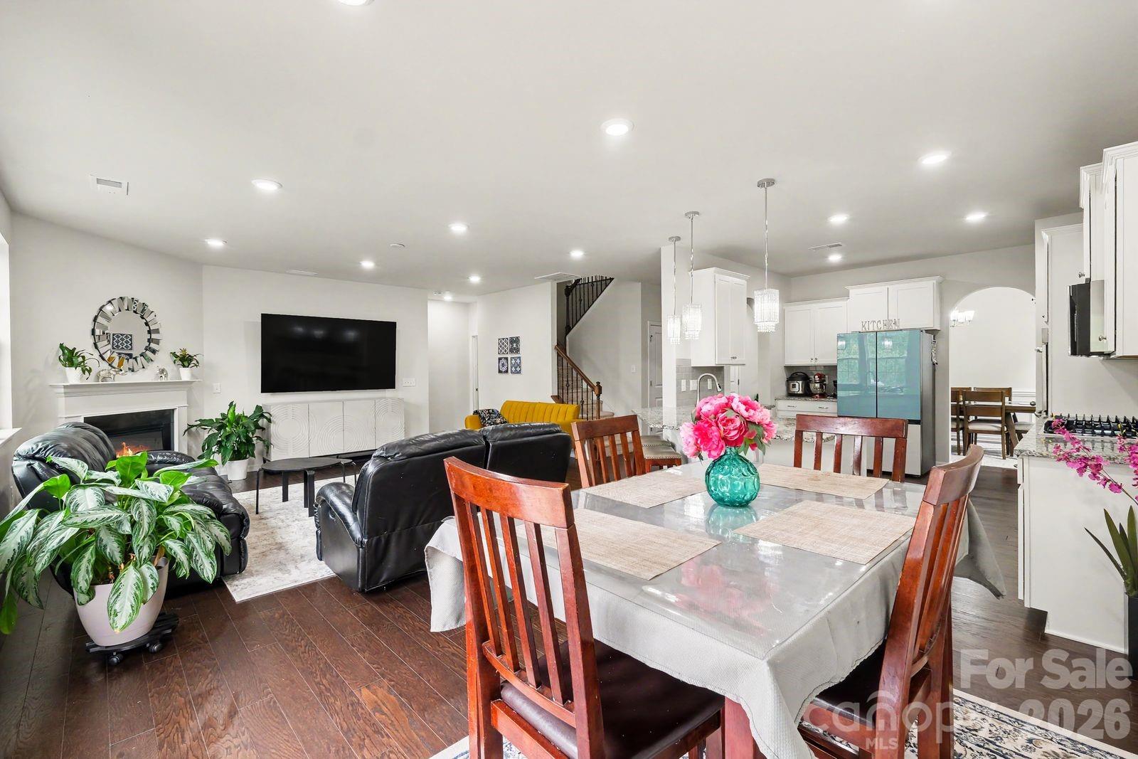 Elizabeth - Residential