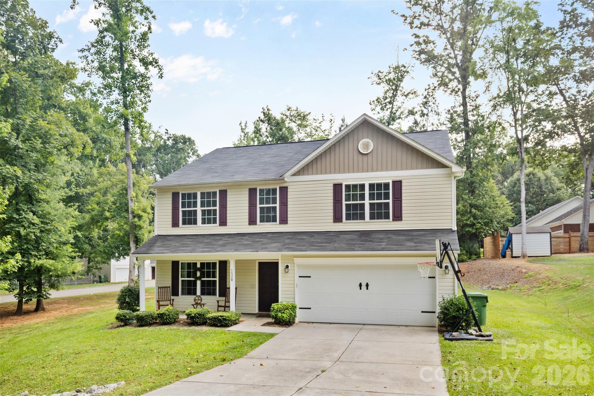 Magnolia Hall - Residential