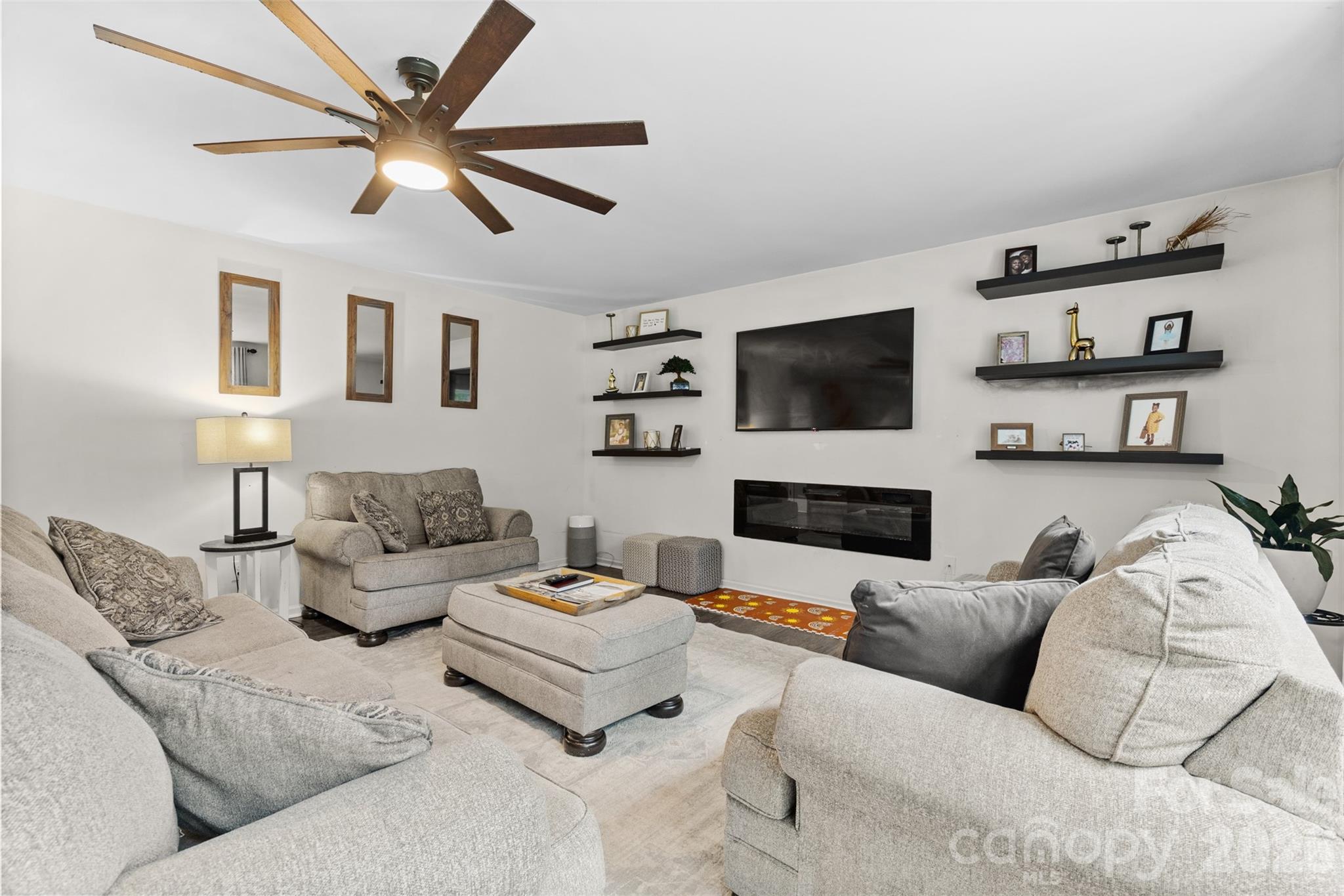 Magnolia Hall - Residential