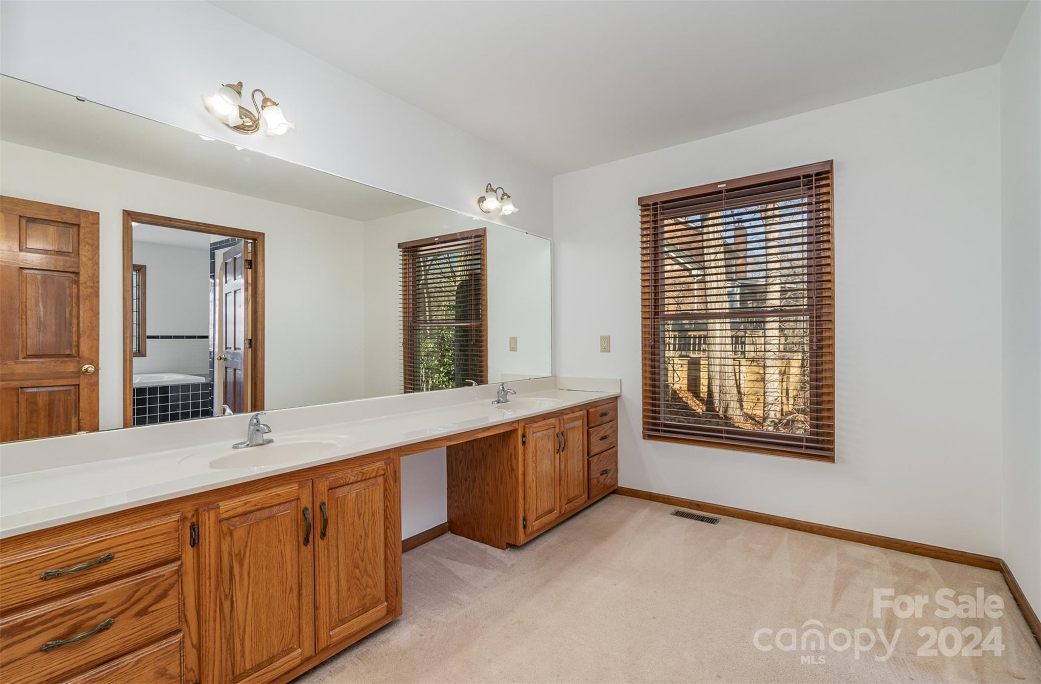 Lake Shore Estates - Residential