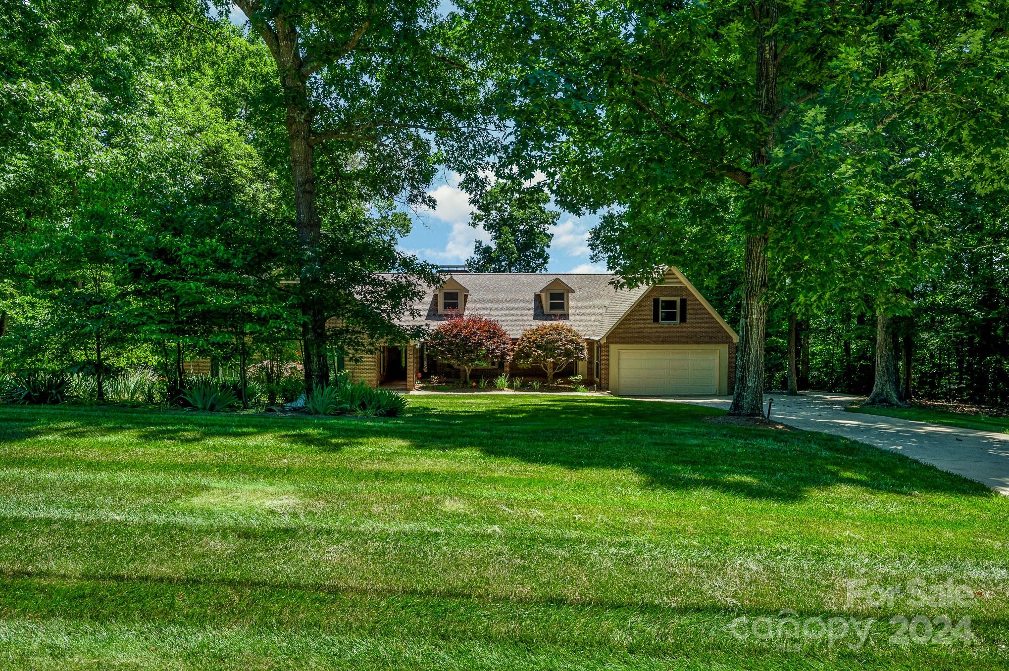 Lake Shore Estates - Residential