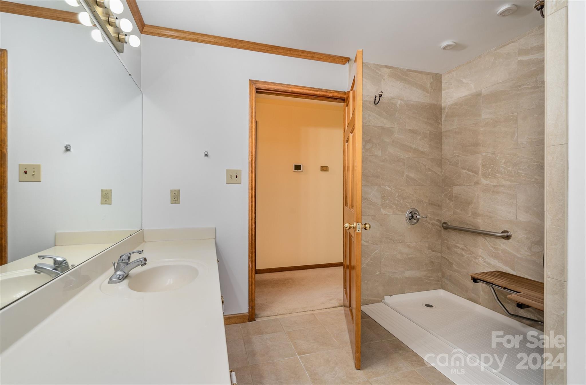 Lake Shore Estates - Residential