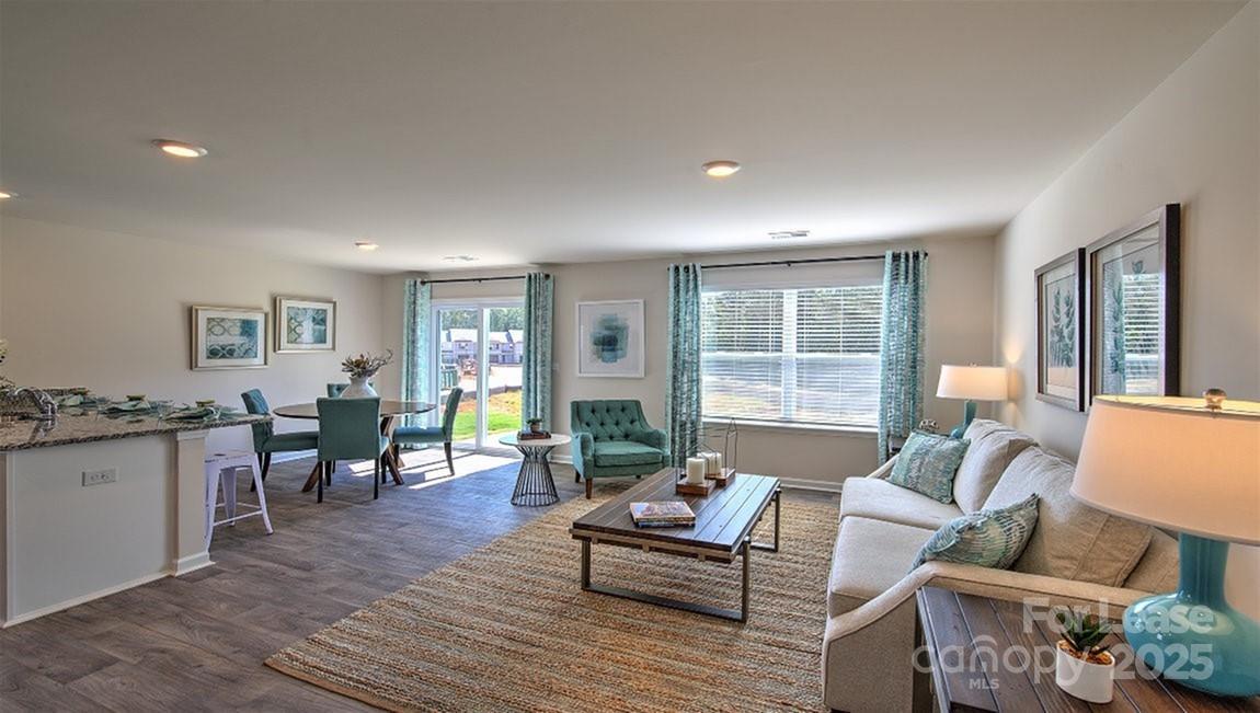 145 Monroe Creek Boulevard ALTAMONT