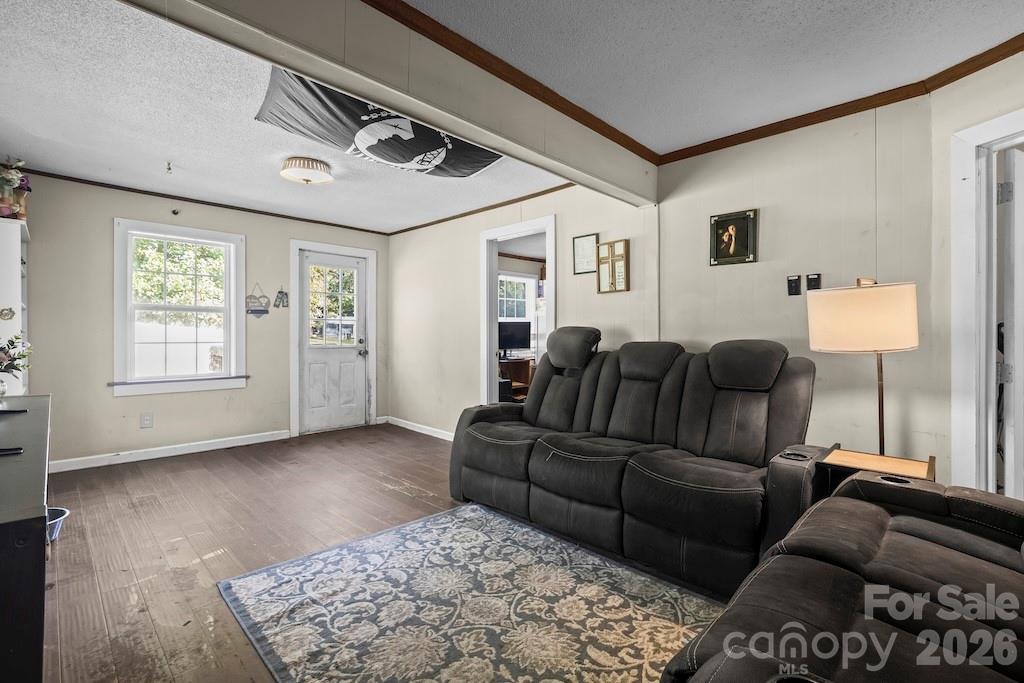 6287 Barclay Lane