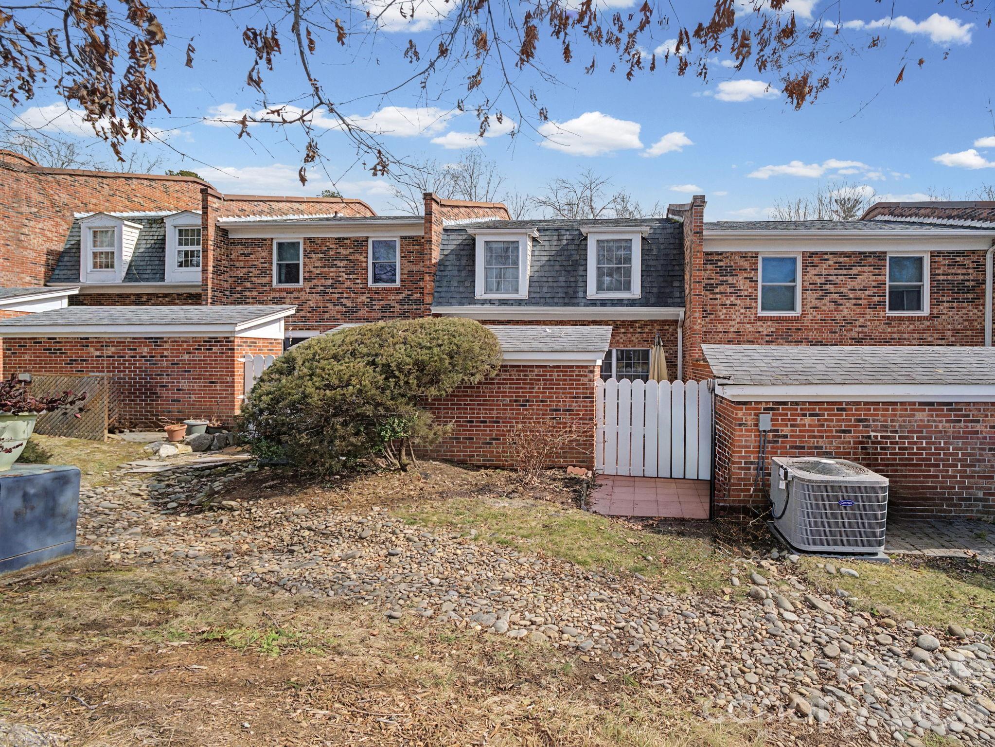 Kensington Court - Residential