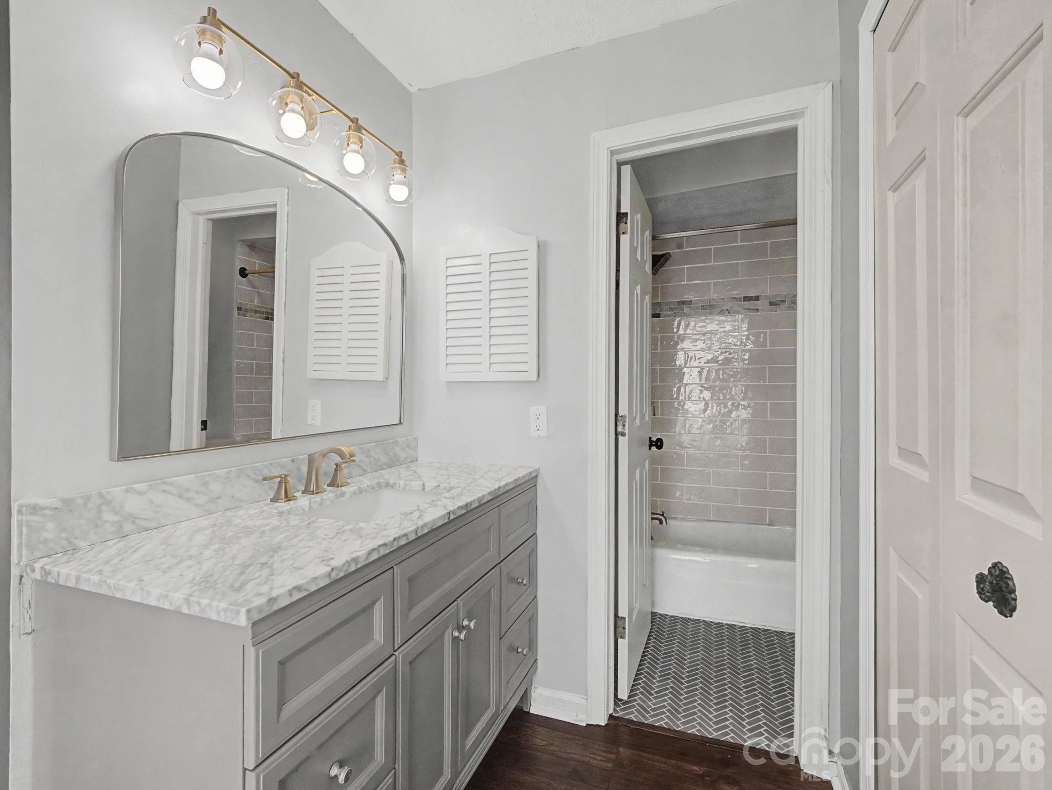 Kensington Court - Residential