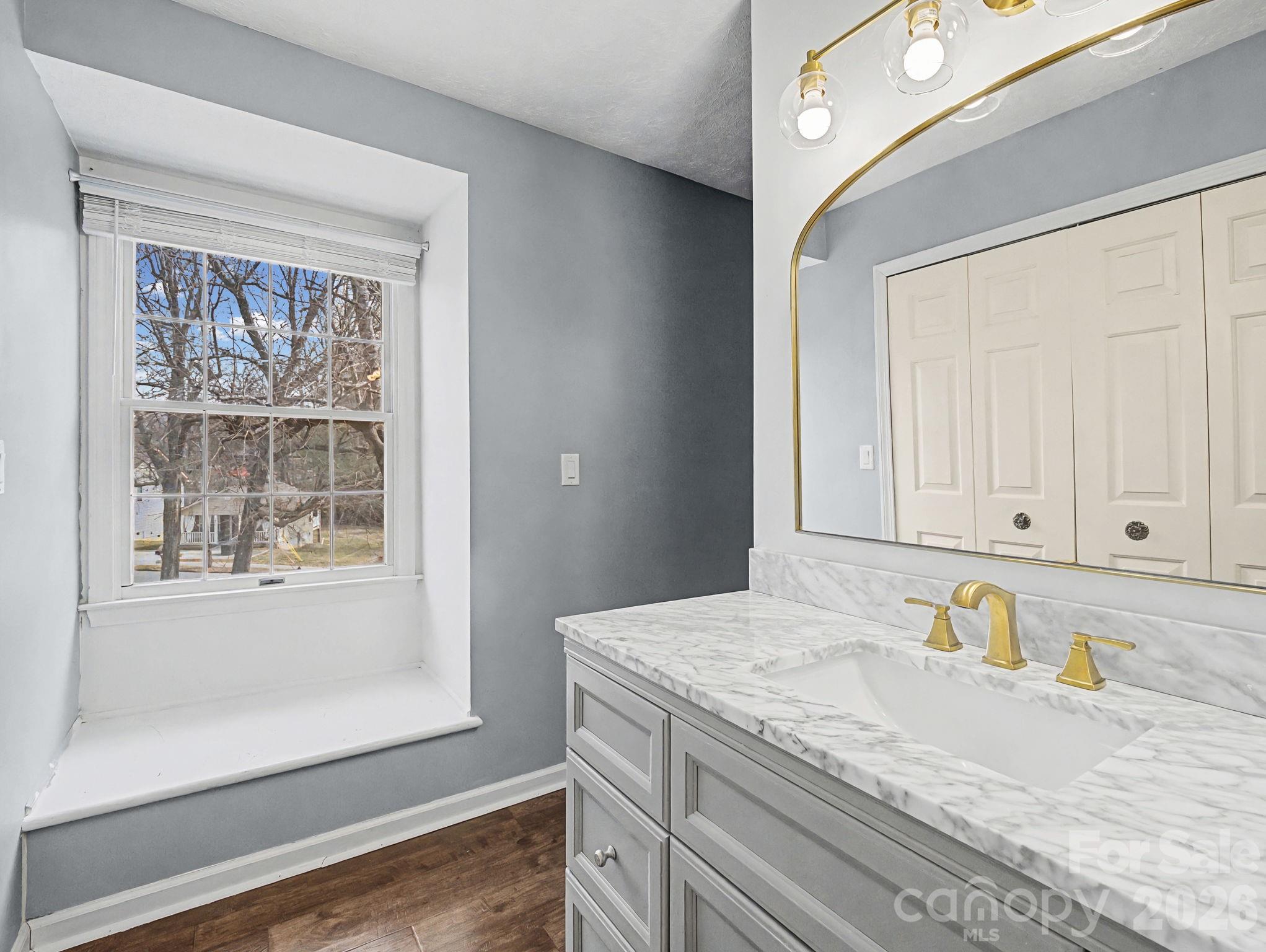 Kensington Court - Residential