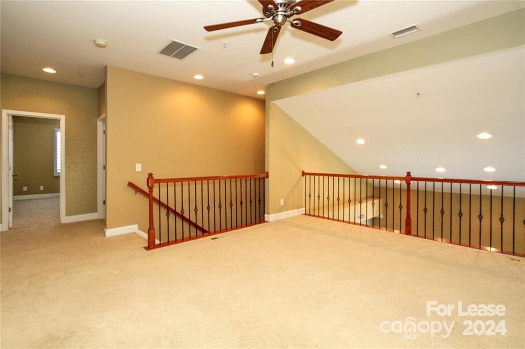 Lake Shore - Residential Lease