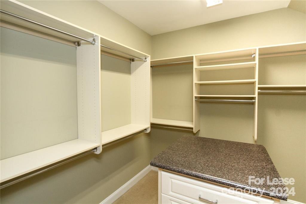 Lake Shore - Residential Lease