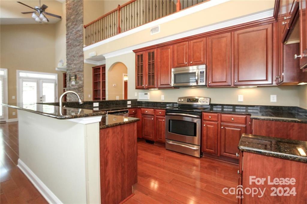 Lake Shore - Residential Lease