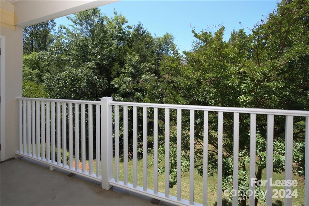 Lake Shore - Residential Lease