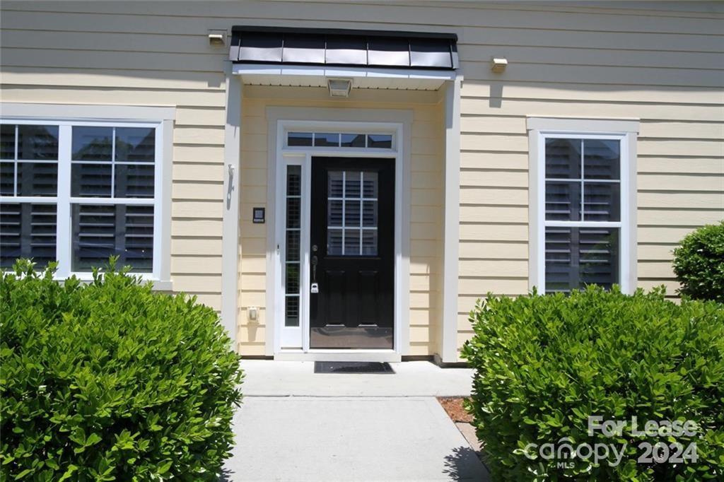 Lake Shore - Residential Lease