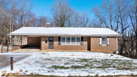 335 Eastview Place NW Lenoir NC 28645