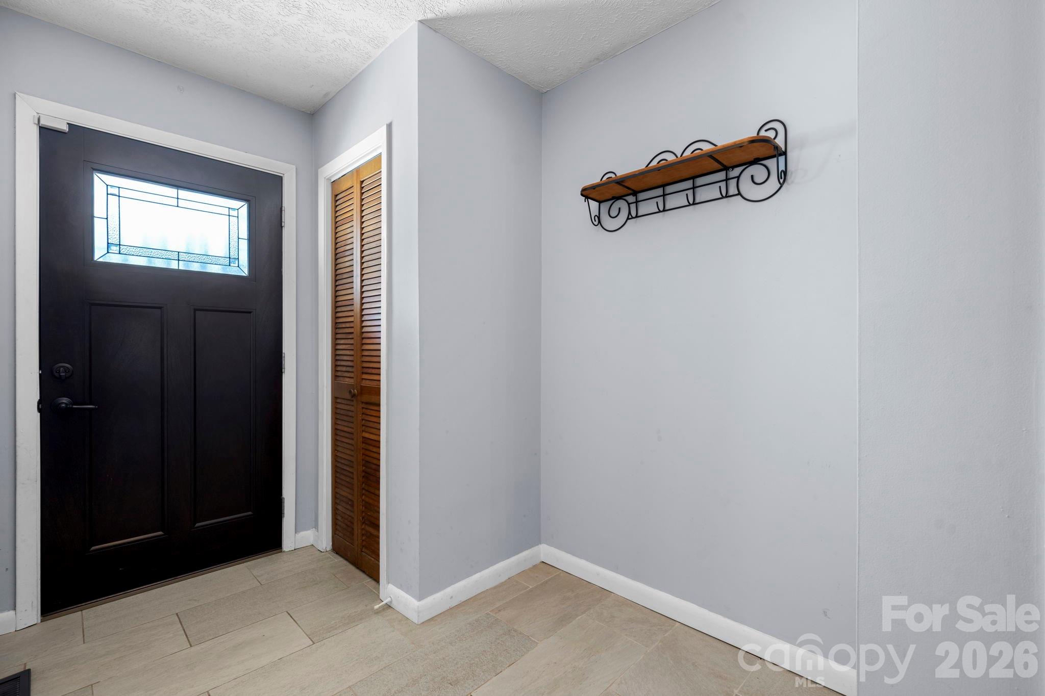 335 Eastview Place NW