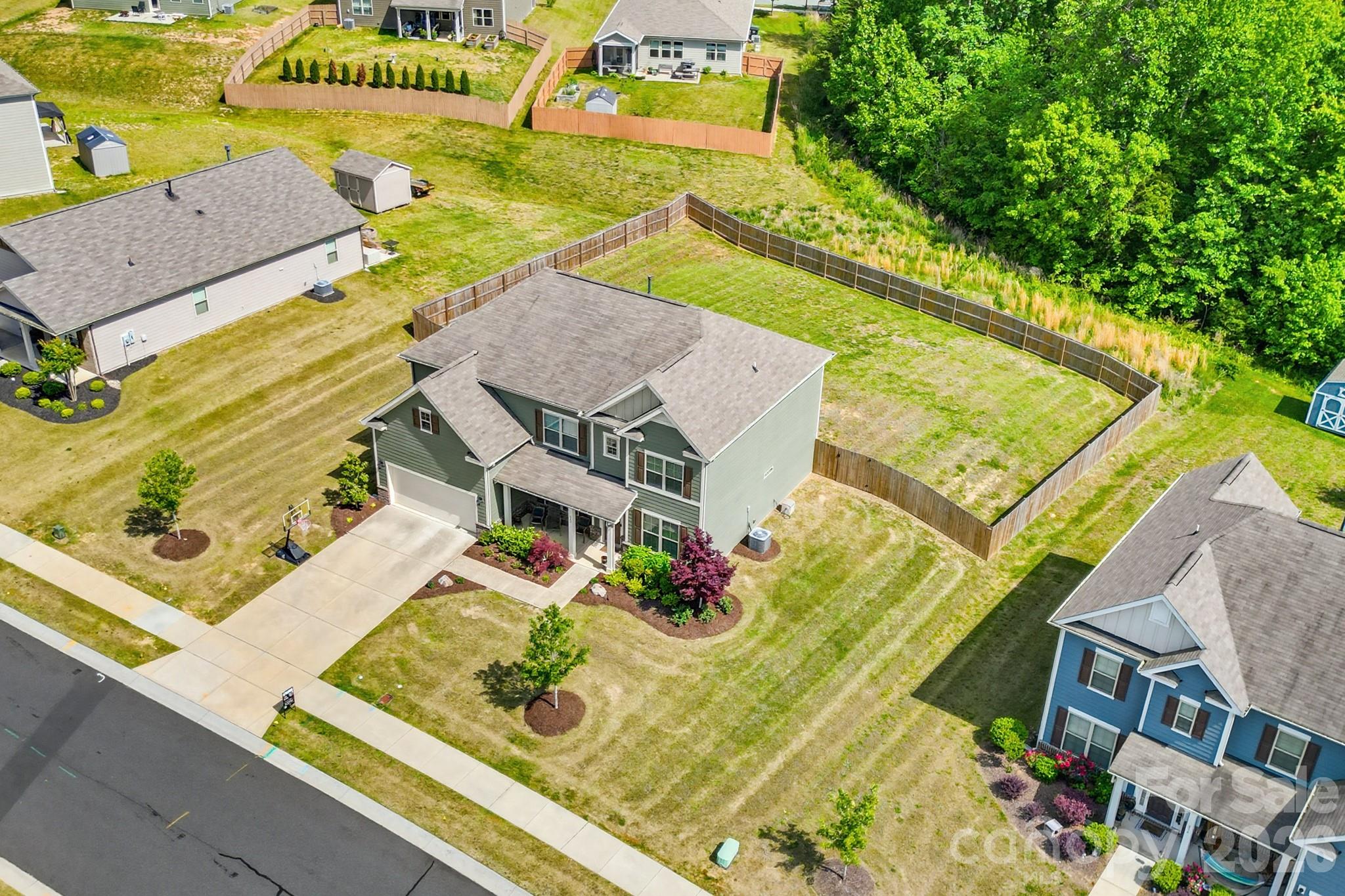 840 Oak Manor Drive SE