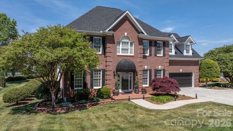 Photo of 215 Iswa Drive, Taylorsville, NC 28681 (MLS # 4370301)