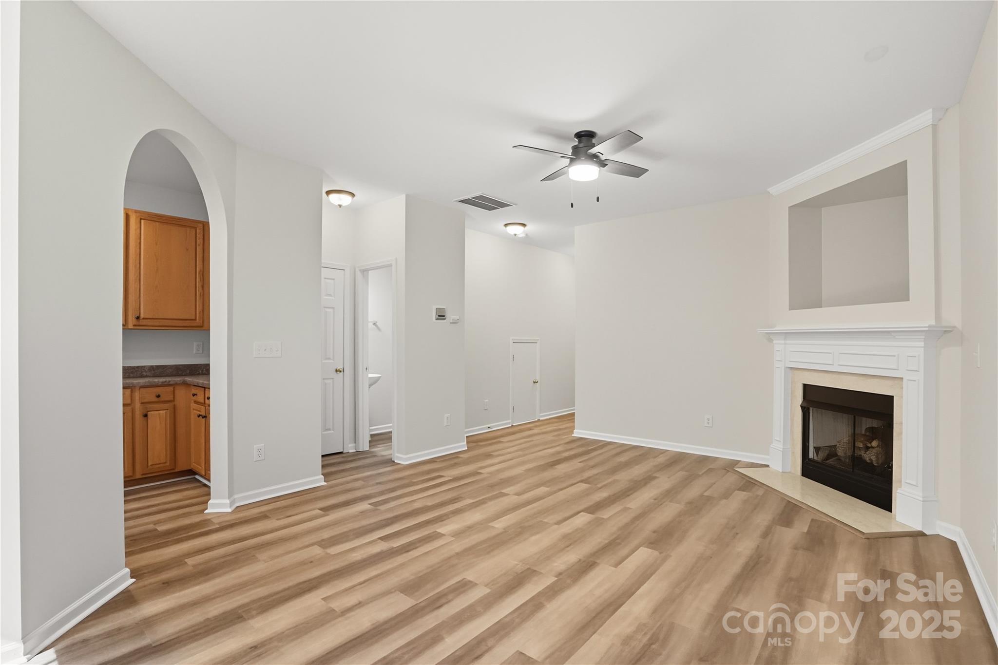 14640 Lions Paw Street