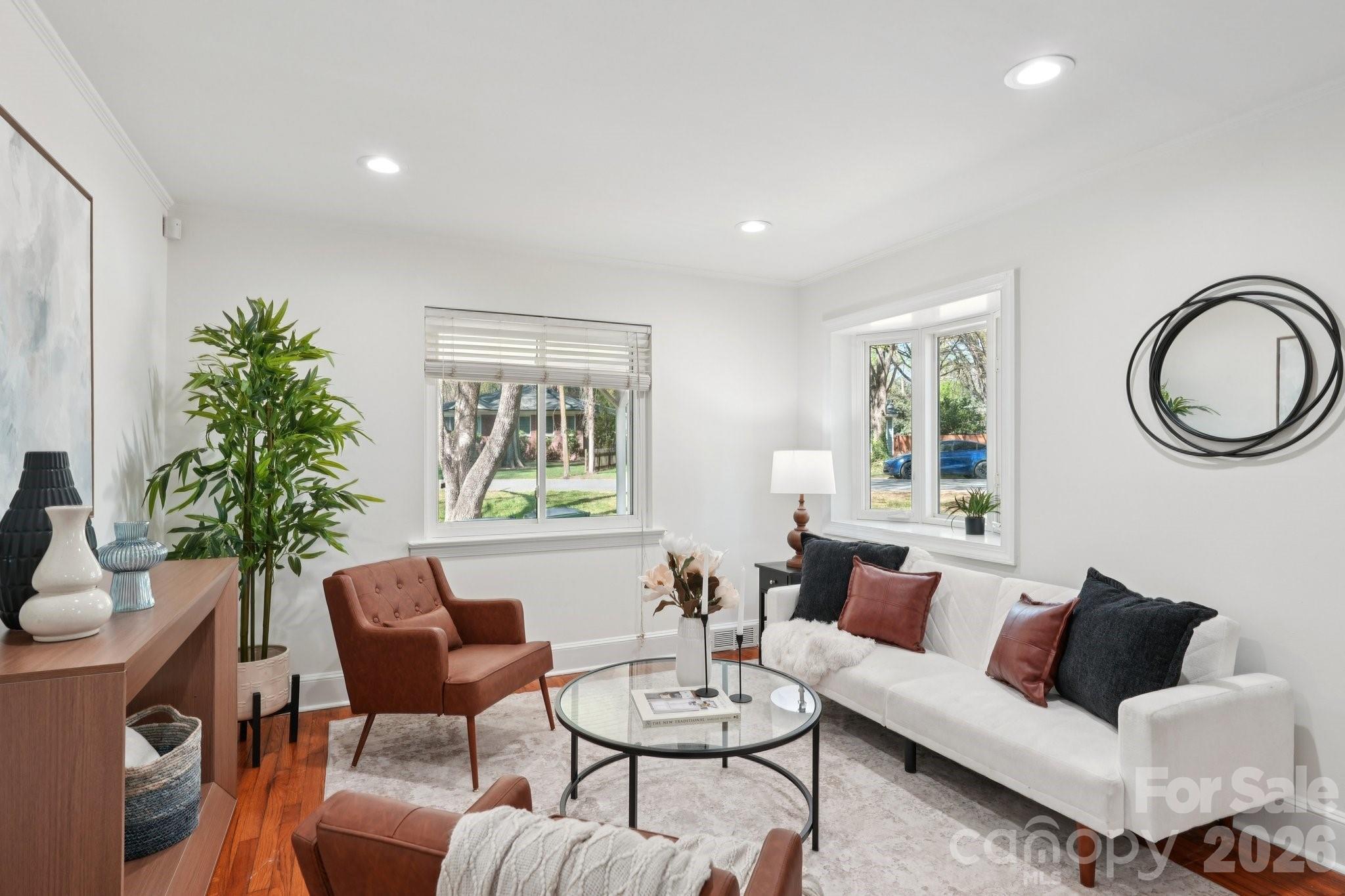 1000 Hickory Nut Street