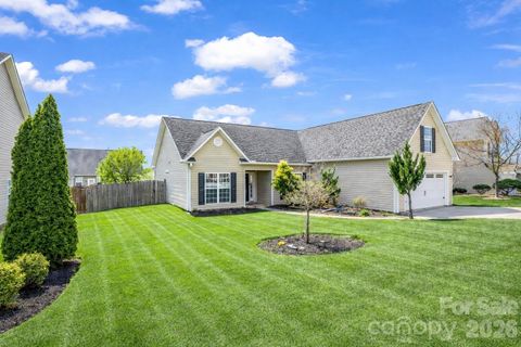 33 Lumber River Road Fletcher NC 28732