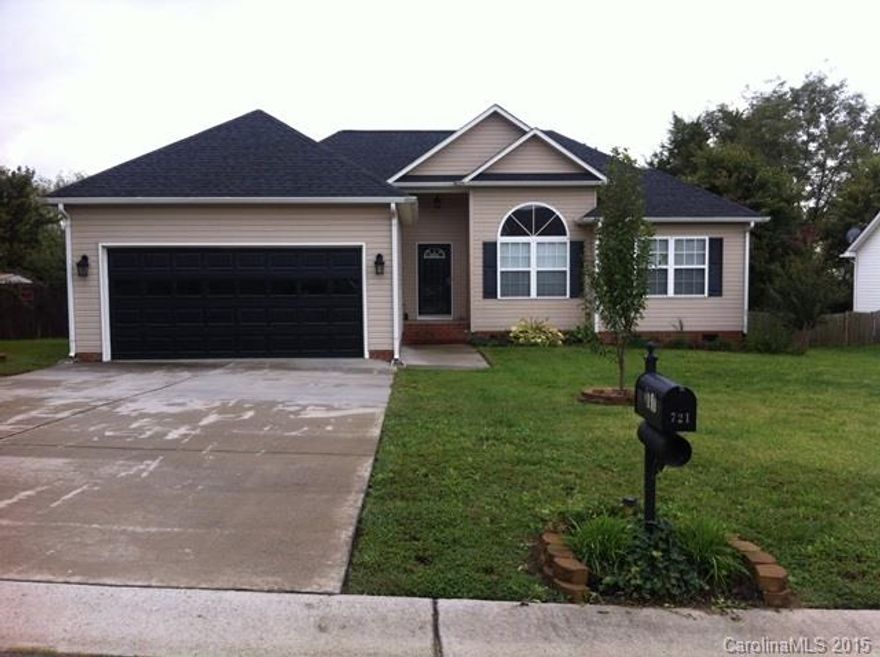 Charming Ranch home with open floor plan. Vaulted Great room W/ fire place, Dining room, Eat-in-kitchen with tons of counter space and storage. Large Master suite w/ double trey ceilings, attached bath with soaking tub, separate shower. Gleaming hardwoods throughout most of home. Screened porch overlooks  Gorgeous deck and back yard. FICA score must be over 650.