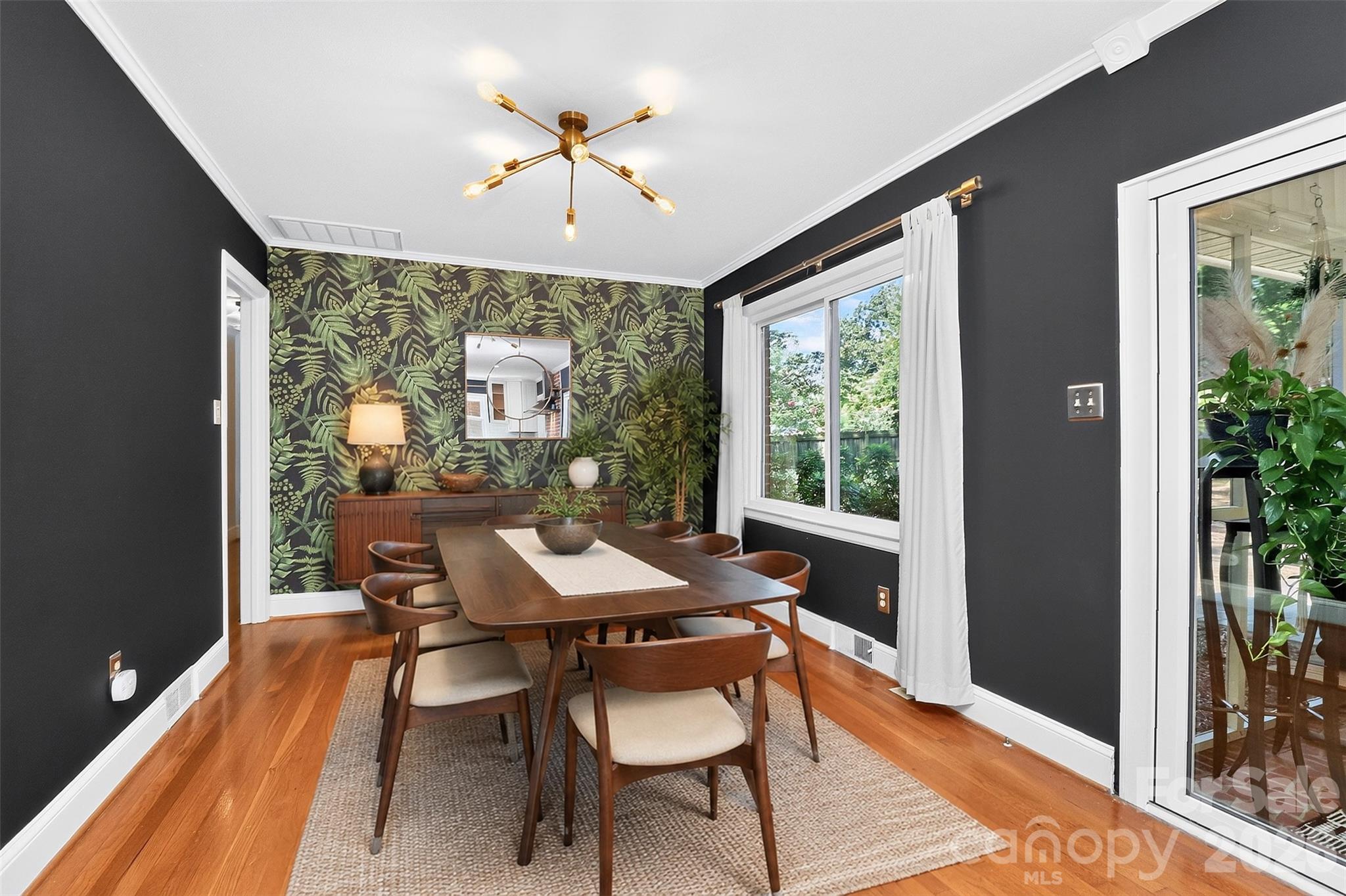 831 Faircrest Drive