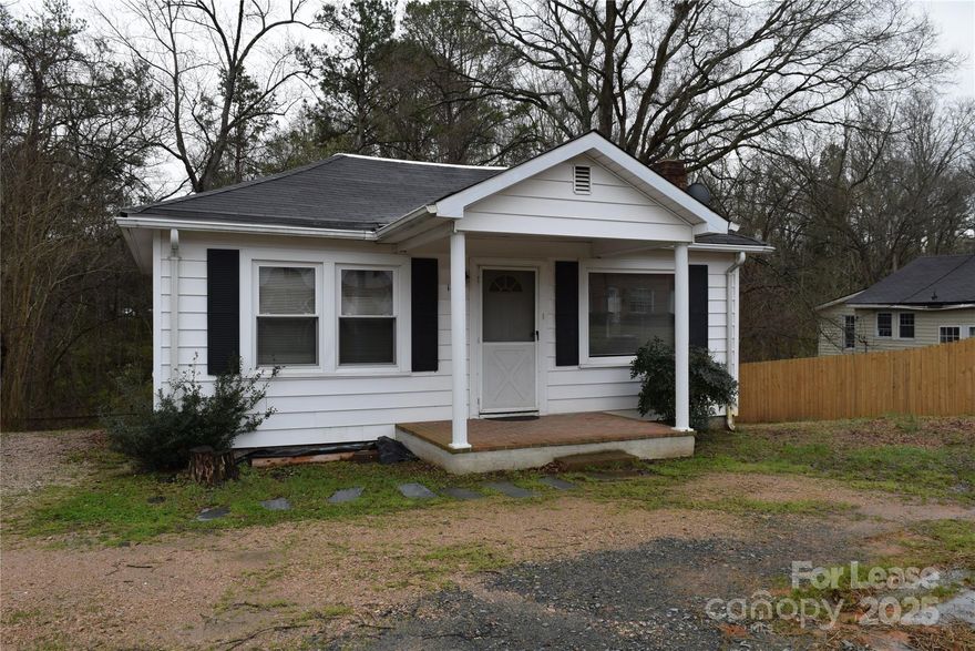 Cute 2 bedroom 1 bath home conveniently located to downtown Concord.  Laminate flooring throughout most of the home, neutral paint colors.   Fireplace is not functional.   Ready to move in.