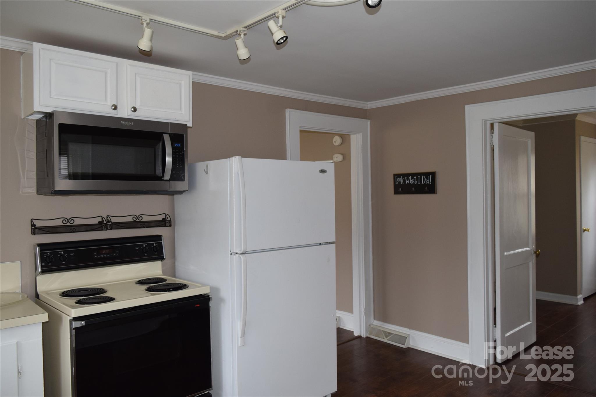 Brookwood - Residential Lease