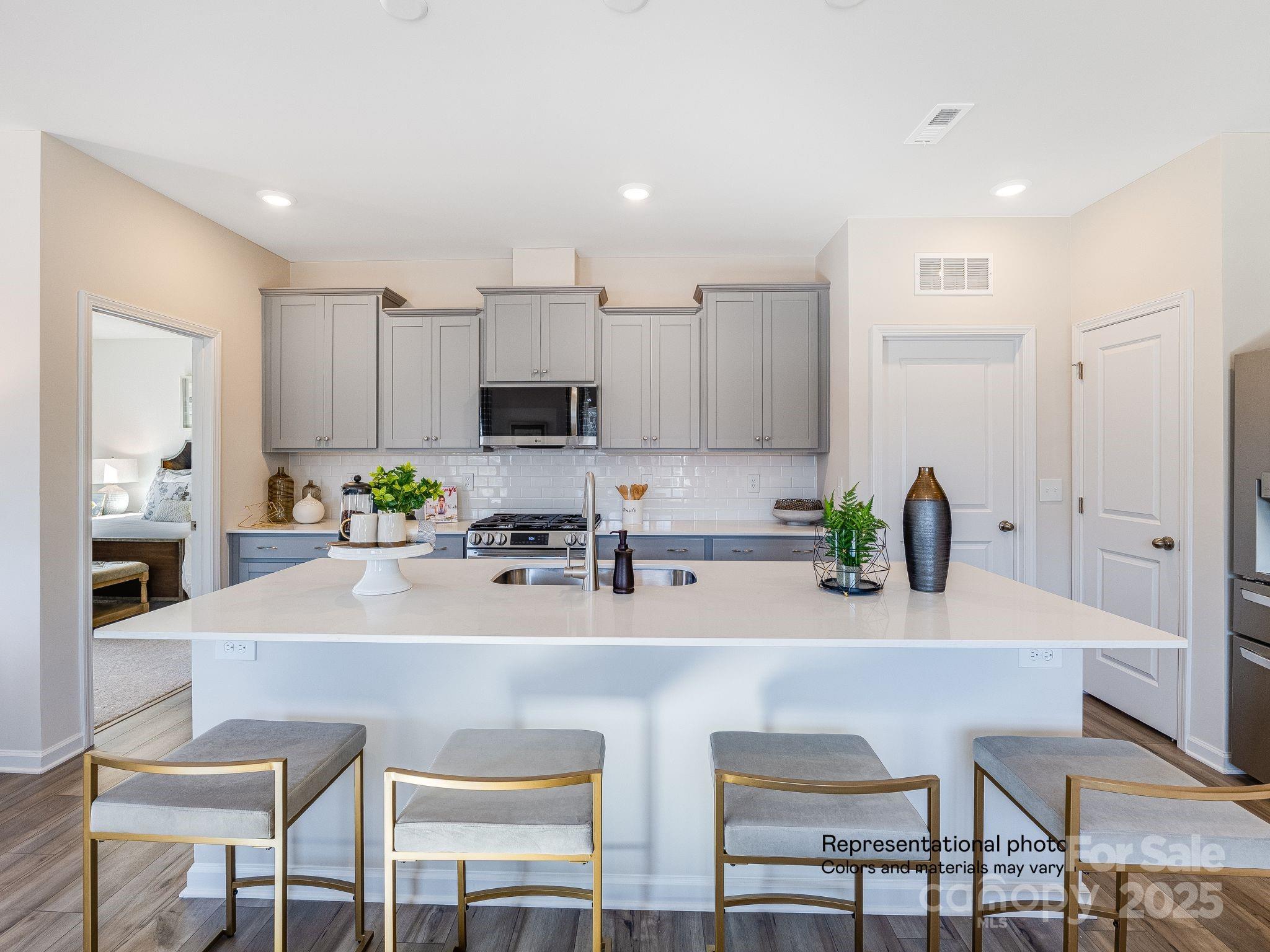 1705 Heron Court