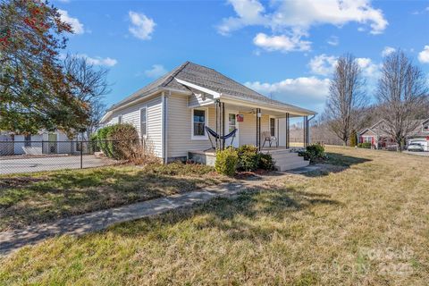 21 Ben Owenby Road Fairview NC 28730