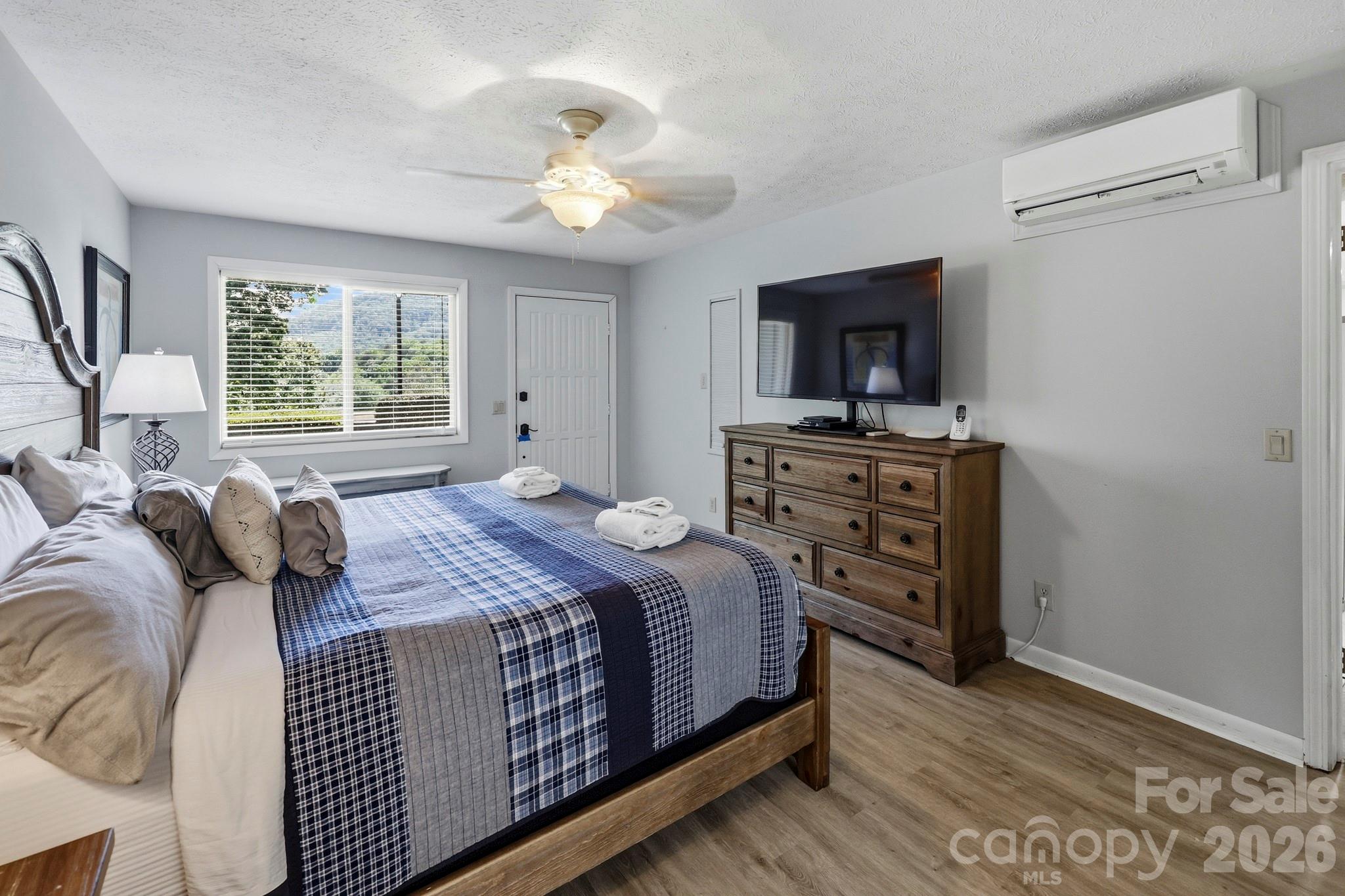 Rumbling Bald on Lake Lure - Residential