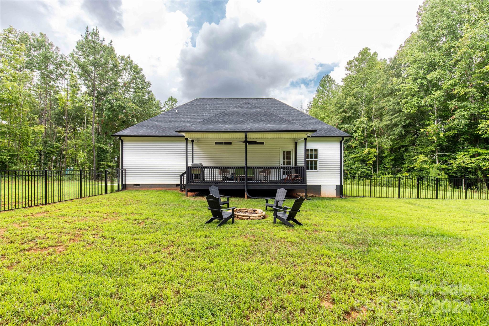 Sanders Landing - Residential