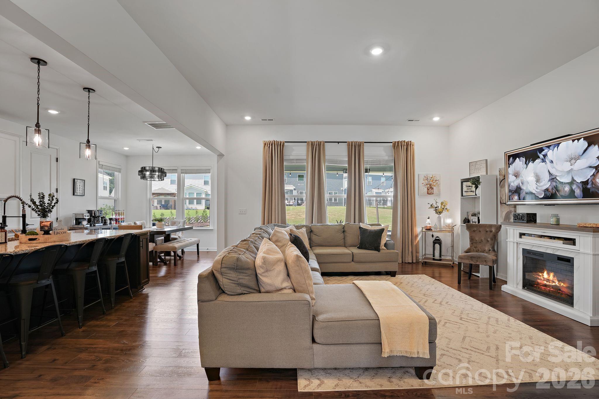 129 Clawton Loop