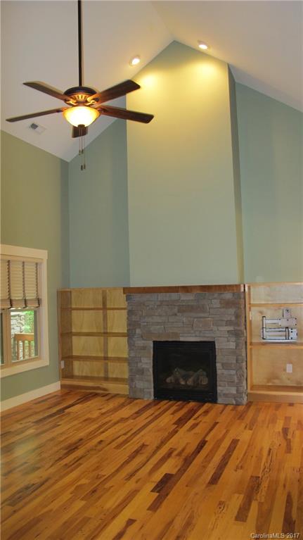 Crest Mountain - Residential