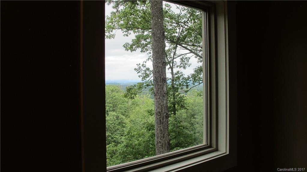 Crest Mountain - Residential