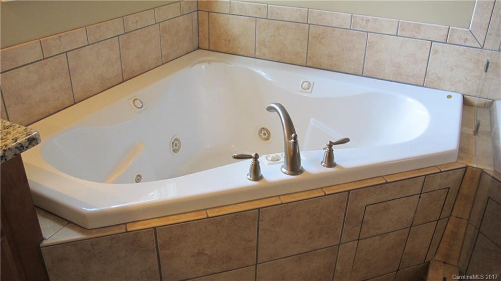 Crest Mountain - Residential