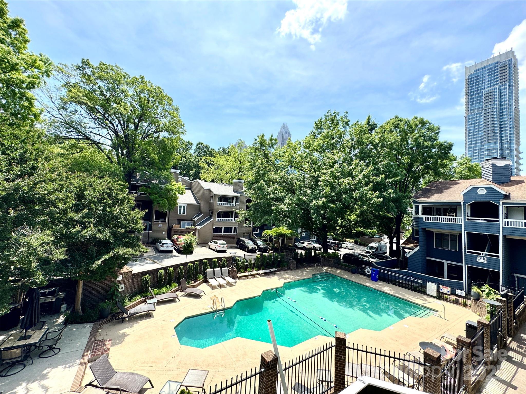 Springfield Square - Residential