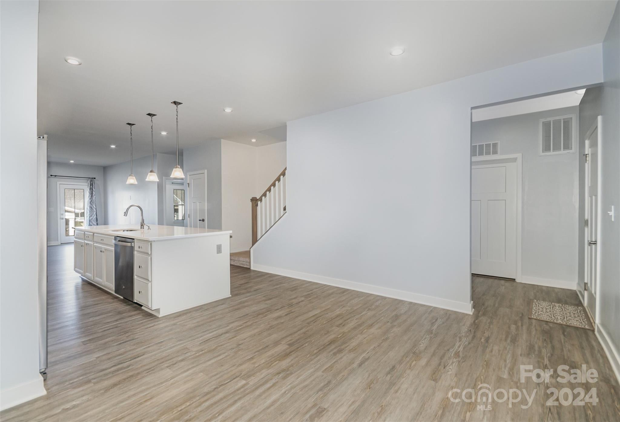 Rivercross - Residential