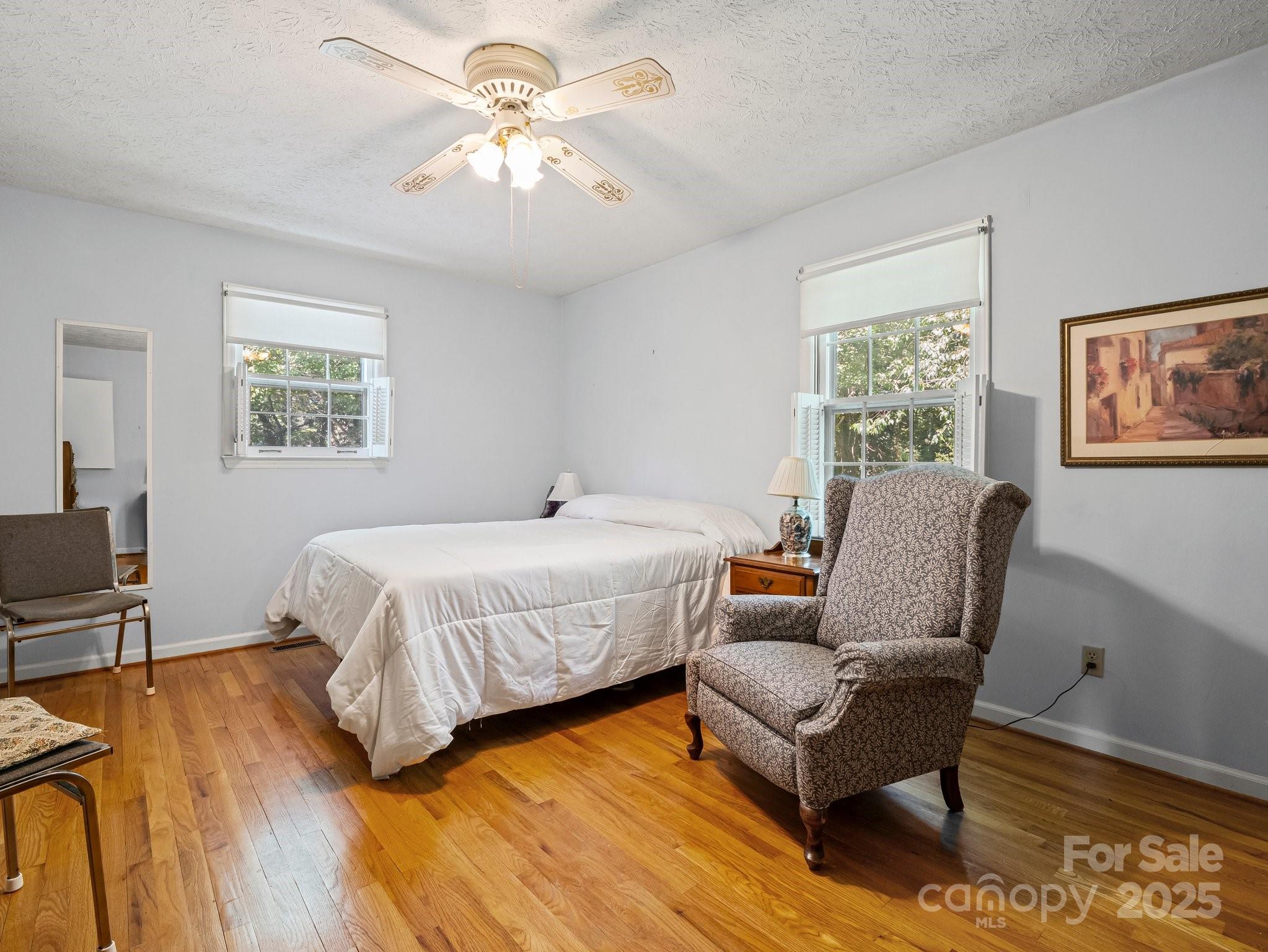 English Hills - Residential