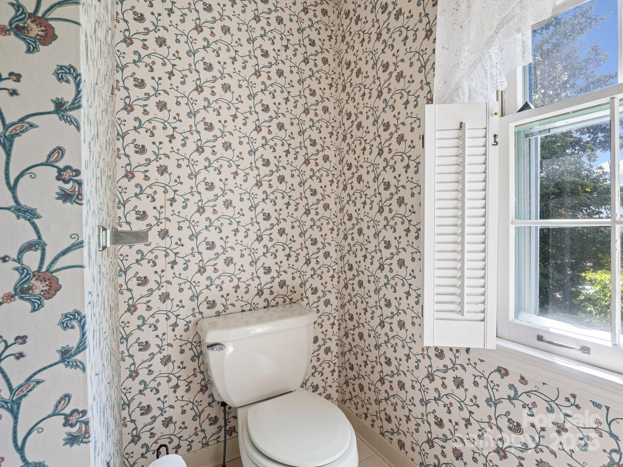 English Hills - Residential