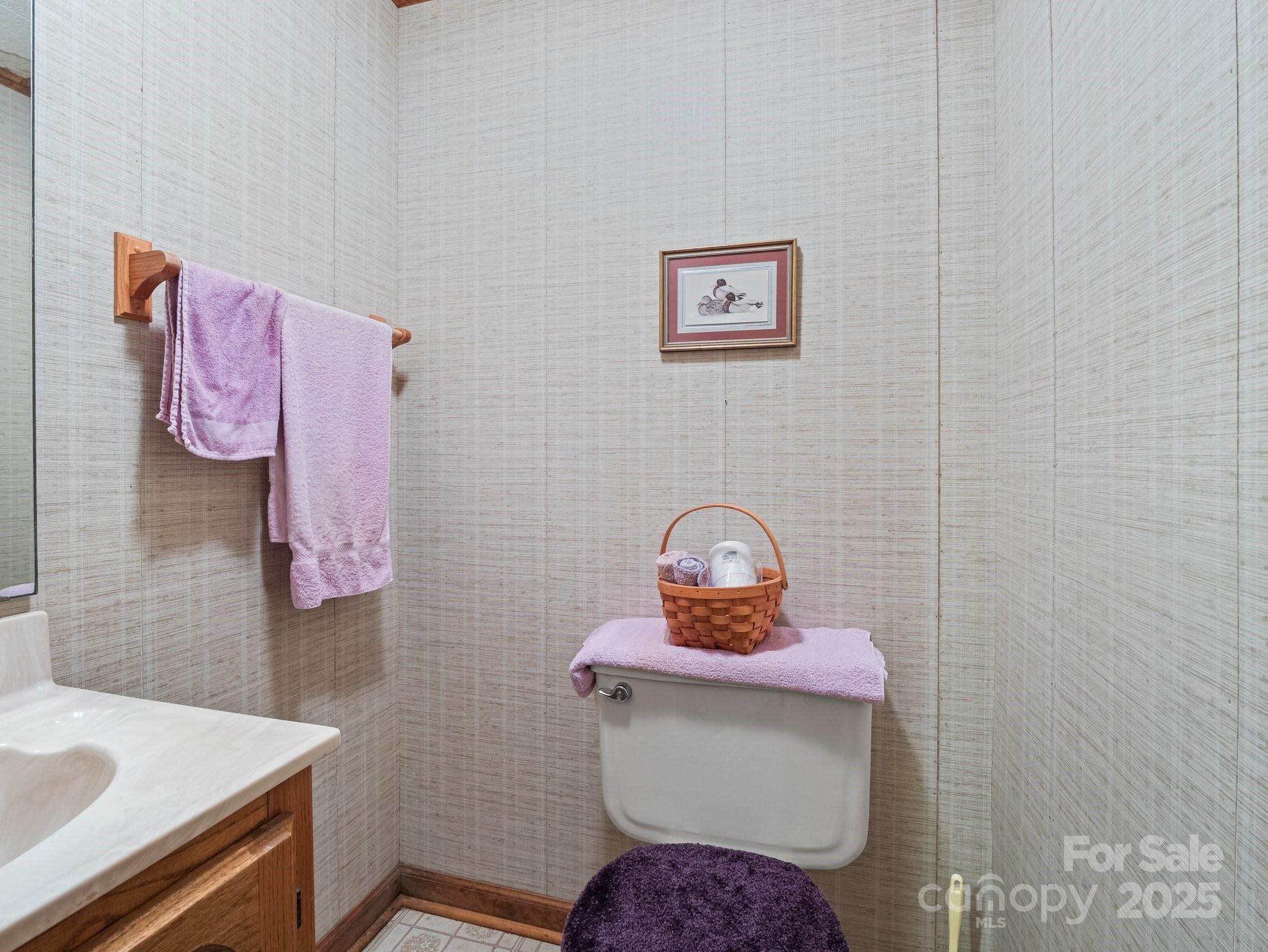 English Hills - Residential