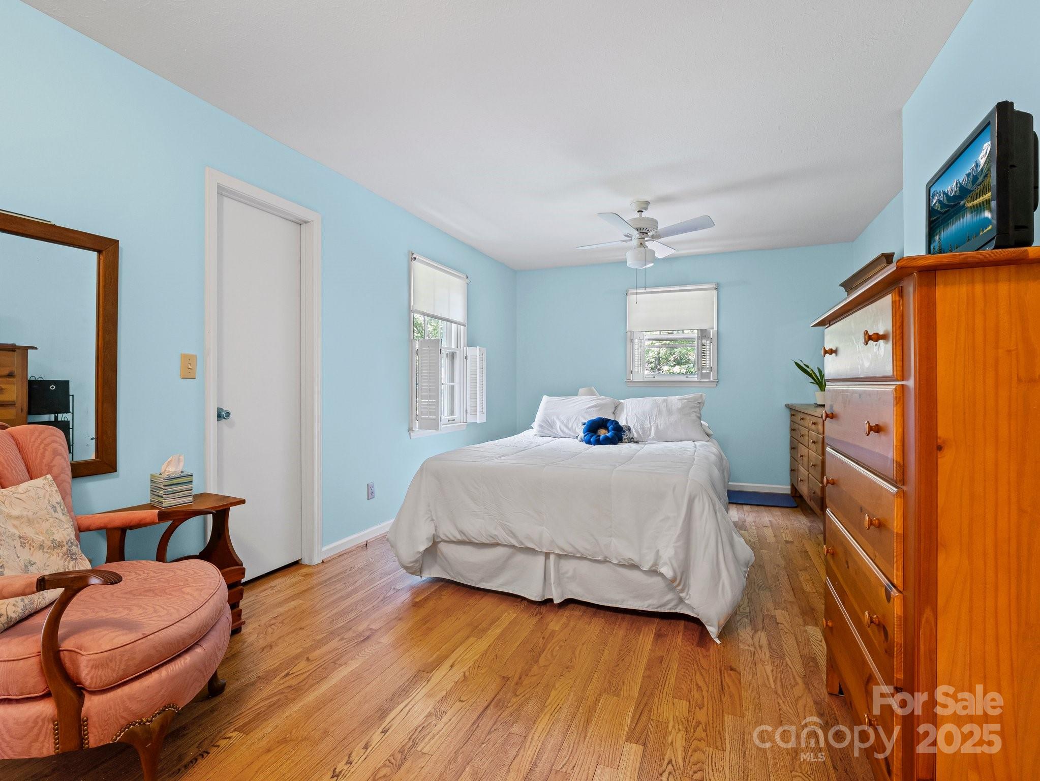 English Hills - Residential