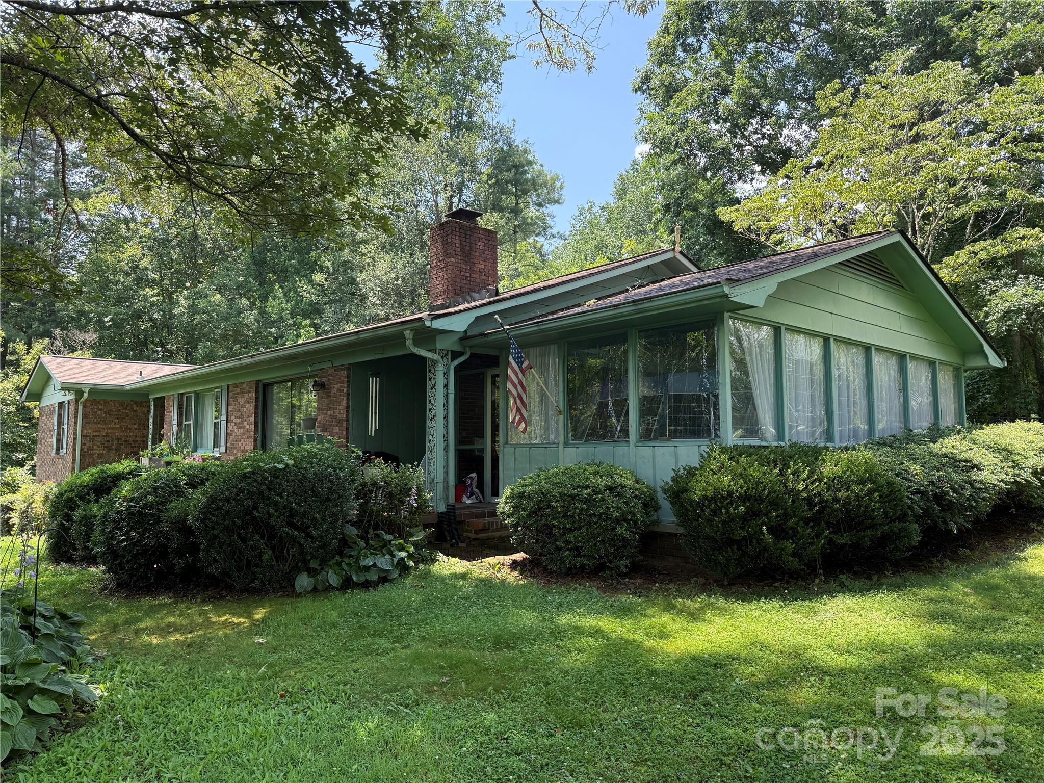 1 Whitehall Lane