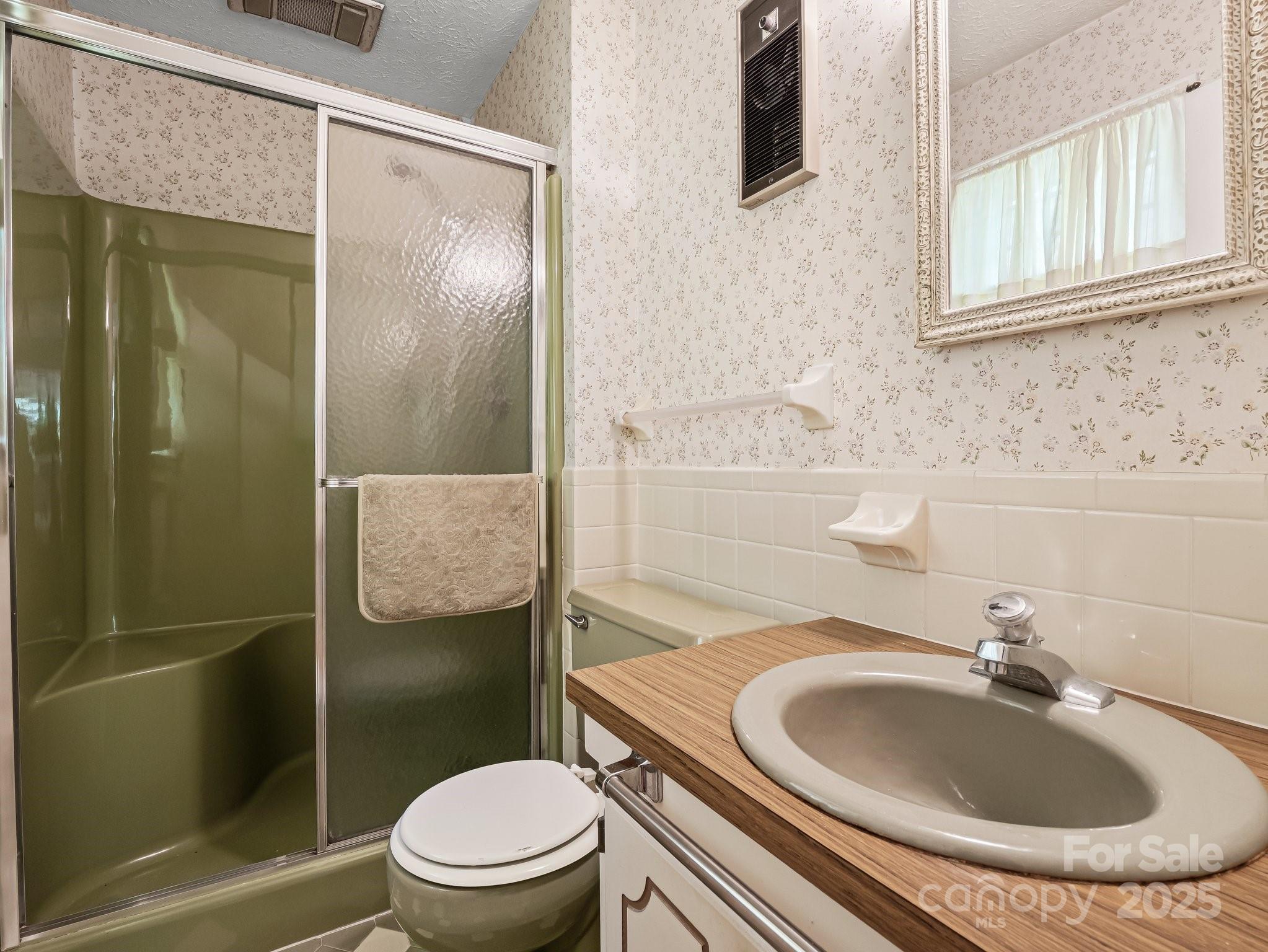 English Hills - Residential