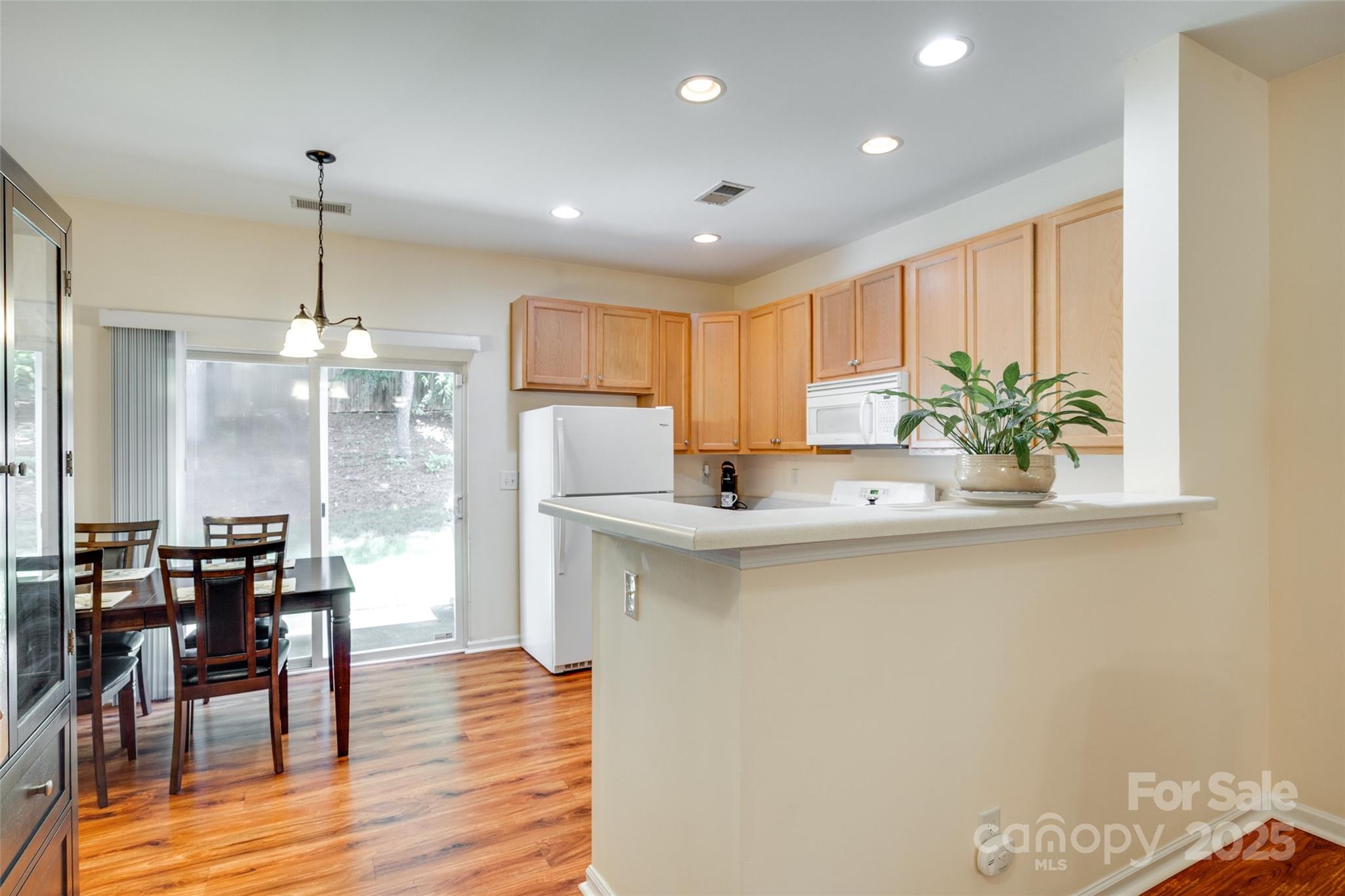 Cascades at River Crossing - Residential