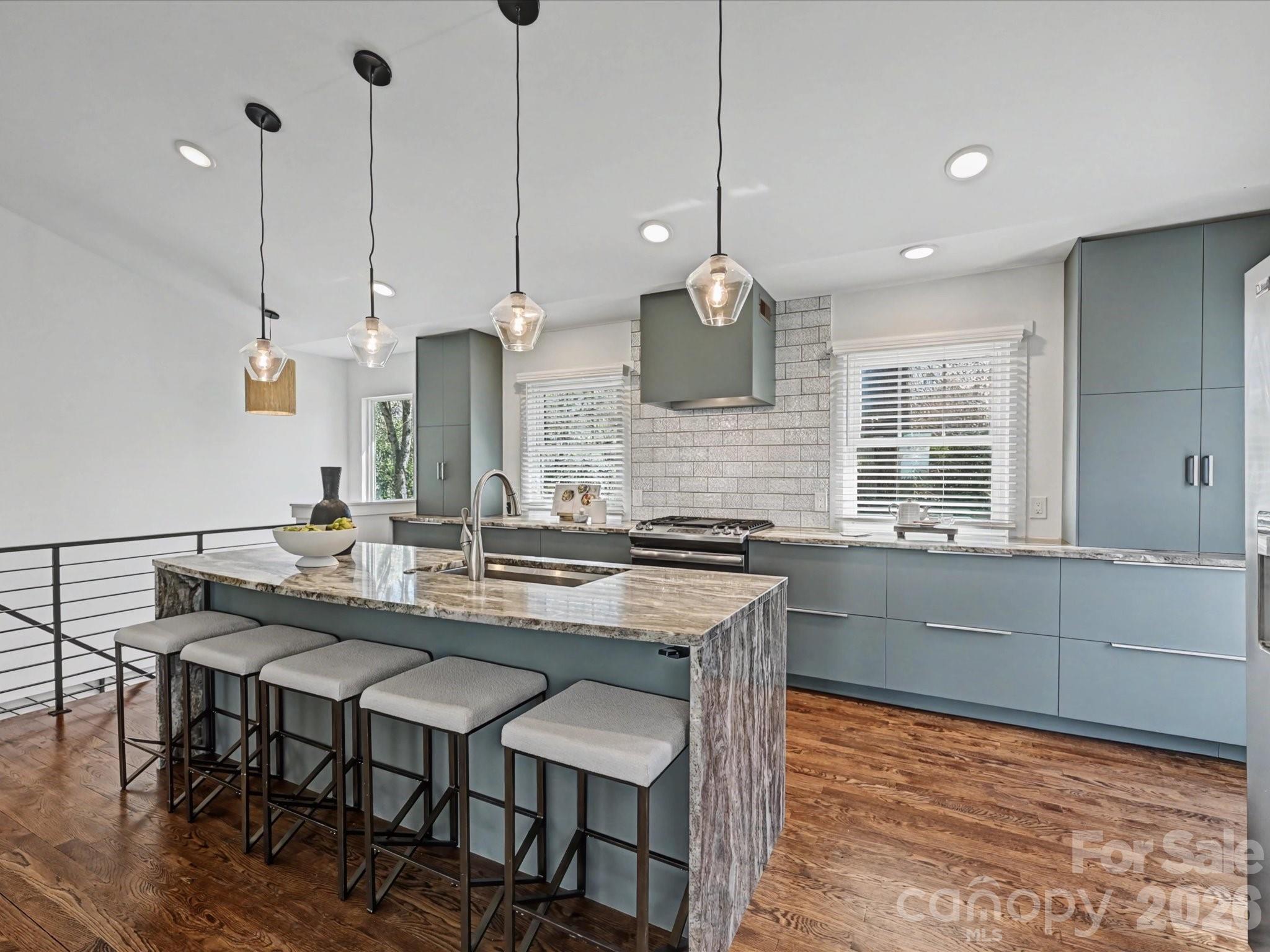 1733 Piccadilly Drive