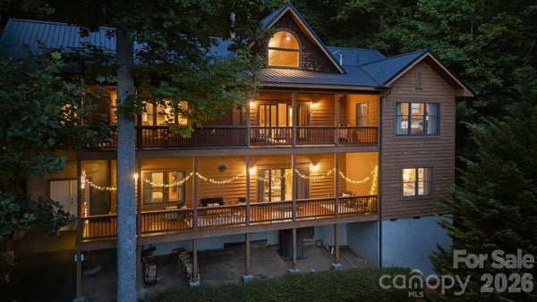 317 VON TRAPP LN, TUCKASEGEE, NC 28783 - Image 24c2a27c13f1bd58bbdf13d7f71c4b21/1720862468
