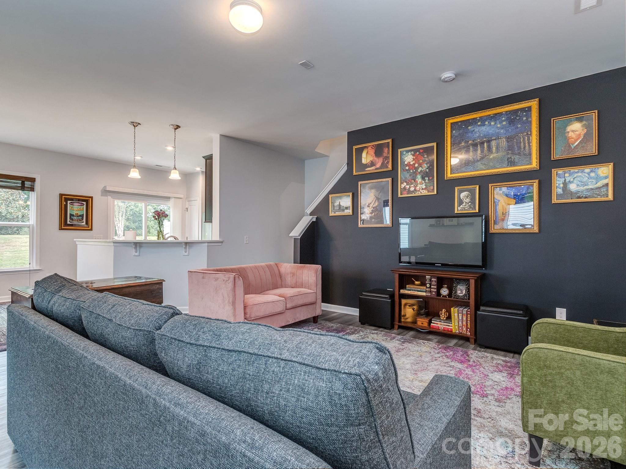 915 Wicawa Road