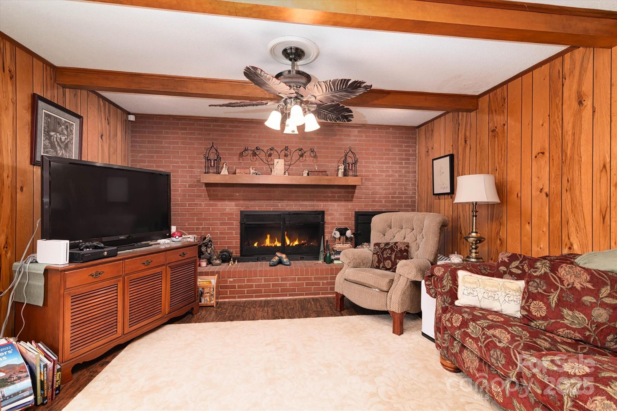 Woodcrest - Residential