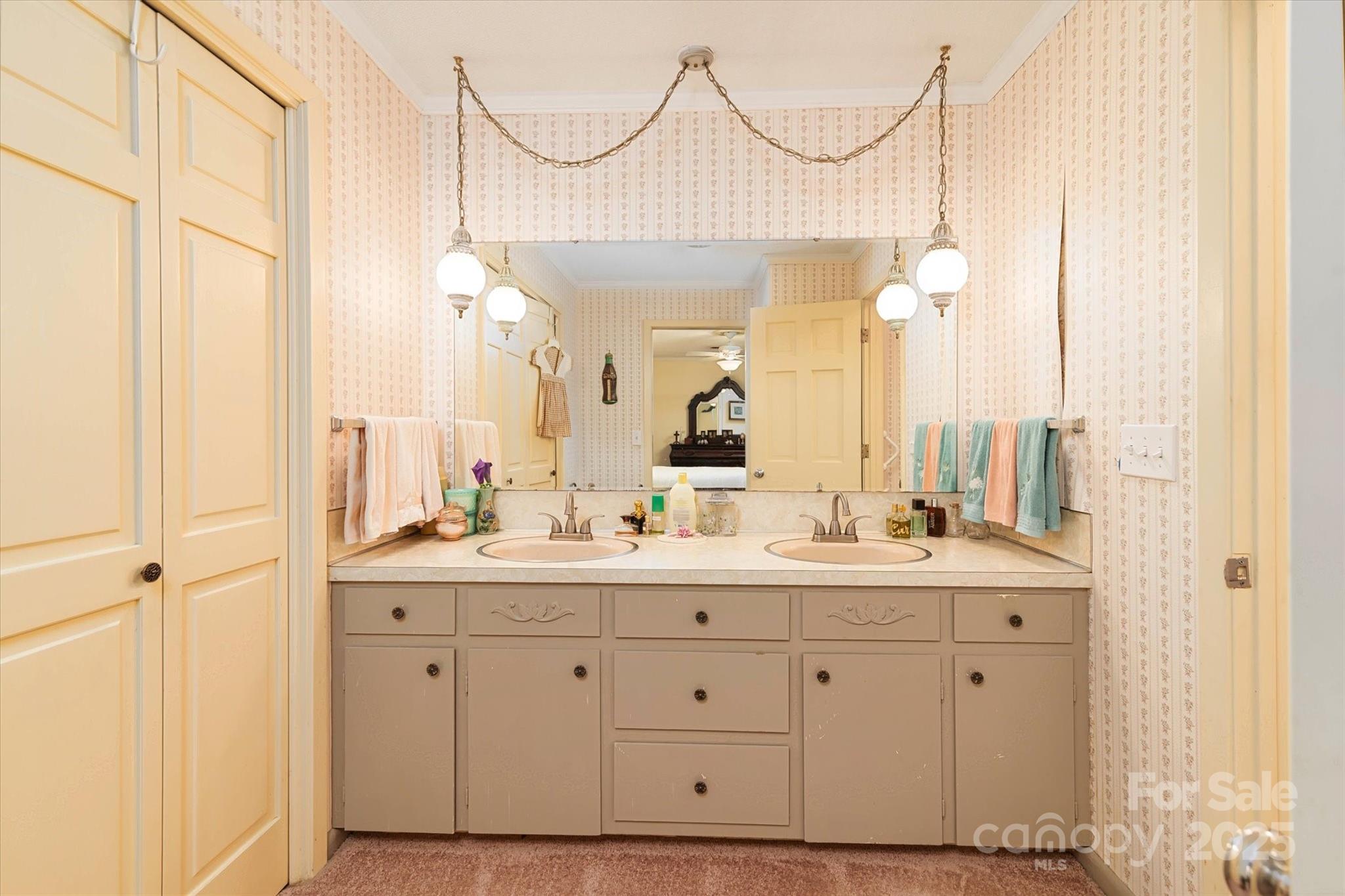 Woodcrest - Residential